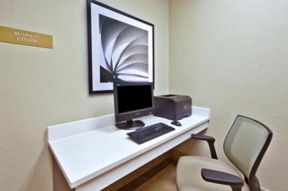 Candlewood Suites Indianapolis Airport an IHG Hotel - image 3