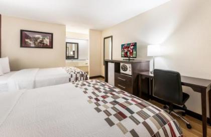 Red Roof Inn Indianapolis - Castleton - image 3