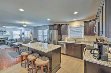 Remodeled Indianapolis Home with Deck-Walk to the IMS - image 3