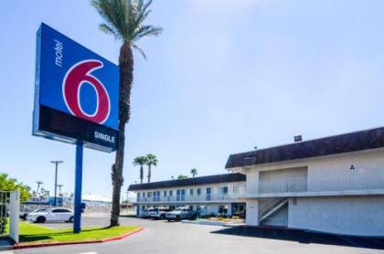 Motel 6-Indio CA - Palm Springs - image 2