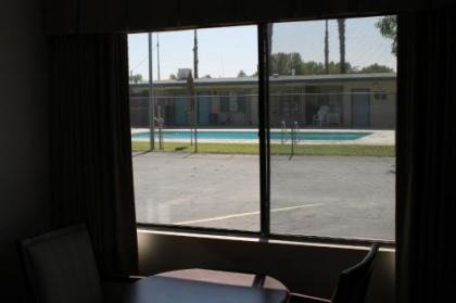 Indio Holiday Motel - image 2