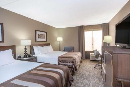 Wingate by Wyndham Los Angeles Airport - image 10