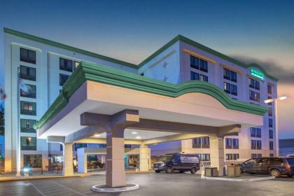 Wingate by Wyndham Los Angeles Airport - image 2