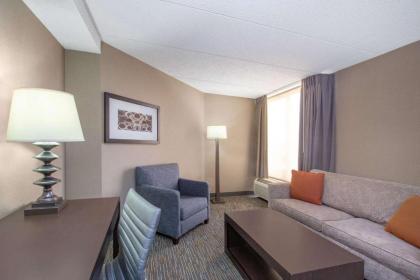 Wingate by Wyndham Los Angeles Airport - image 7