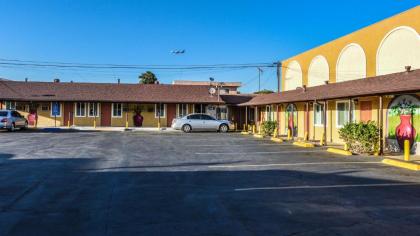 Casa Bell Motel Los Angeles - LAX Airport - image 10