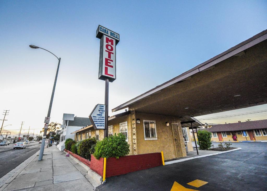 Casa Bell Motel Los Angeles - LAX Airport - image 2