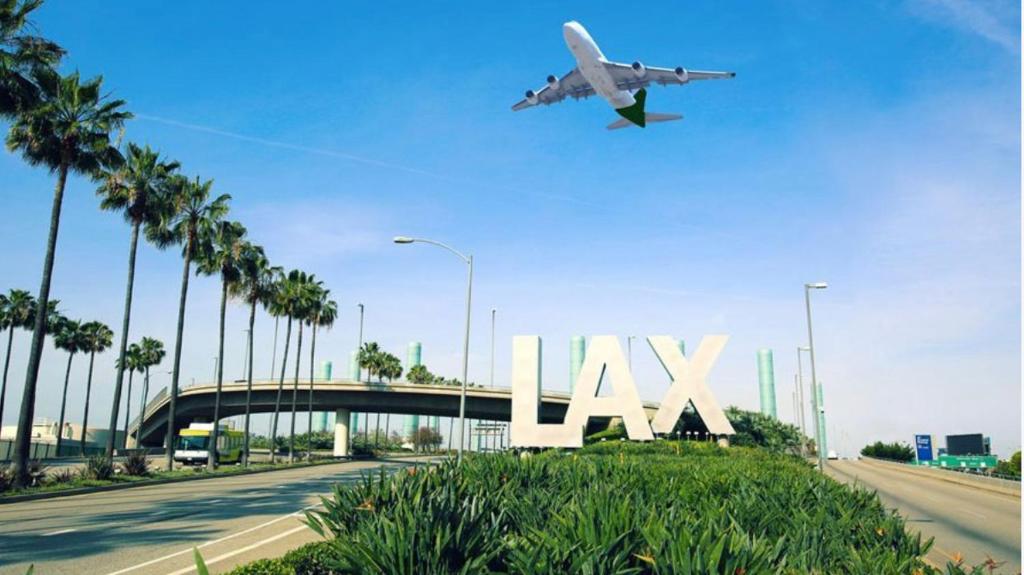 LAX guest house - main image