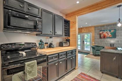 Dog-friendly Home near Crystal Mtn and Outdoor Rec! - image 8