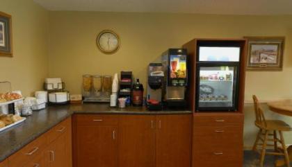 Americas Best Value Inn and Suites International Falls - image 15