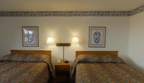 Americas Best Value Inn and Suites International Falls - image 7