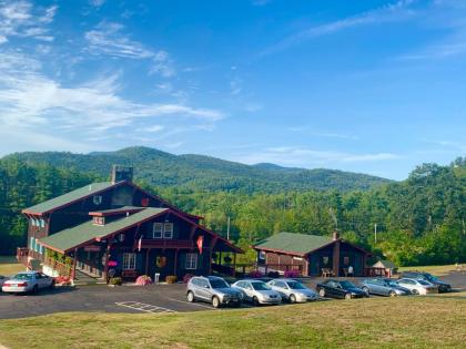 Swiss Chalets Village Inn New Hampshire