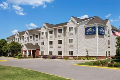 Microtel Inn and Suites - Inver Grove Heights - image 10