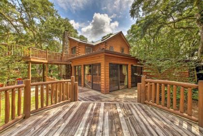 Quiet Inverness Log Cabin with Furnished Deck! - image 1