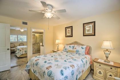 Cheery Condo with Pool Access 2 Miles to Golf! - image 13