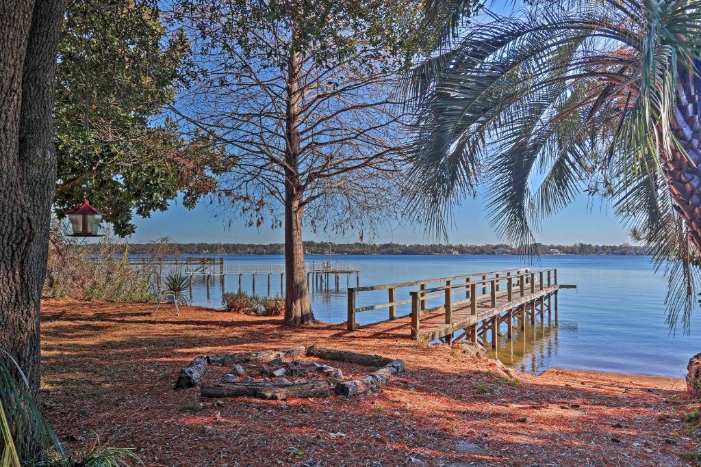 Rustic Escape on Lake Murray with Fire Pit and Balcony - main image