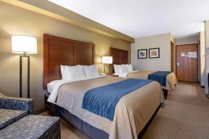 Comfort Inn Iron Mountain - image 11