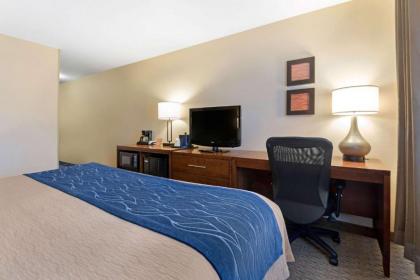 Comfort Inn Iron Mountain - image 12