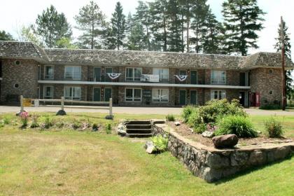 Budget Host Inn - image 6