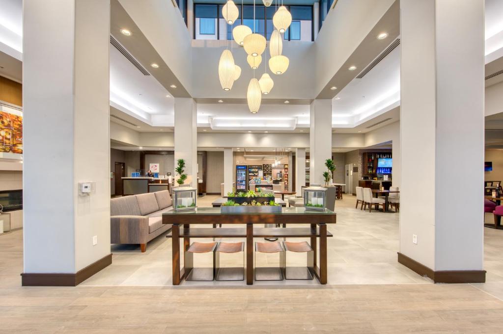 Hilton Garden Inn Irvine/Orange County Airport - image 6