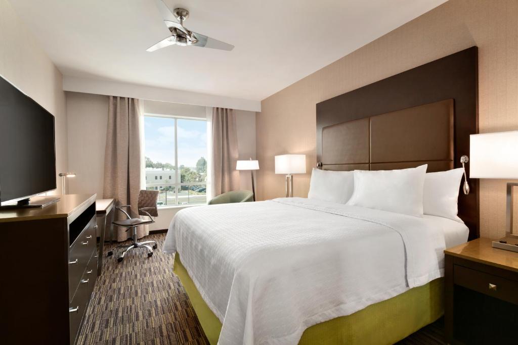 Homewood Suites By Hilton Irvine John Wayne Airport - image 3