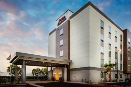 Hampton Inn & Suites Irvine/Orange County Airport - image 10