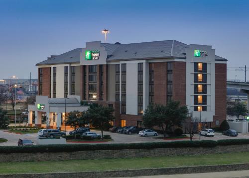 Holiday Inn Express Hotel & Suites - Irving Convention Center - Las Colinas an IHG Hotel - main image