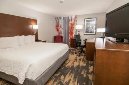 Fairfield Inn & Suites by Marriott Dallas DFW Airport South/Irving - image 4