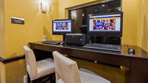 Best Western Plus DFW Airport Suites - image 4