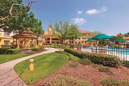 La Quinta by Wyndham Dallas DFW Airport North - image 4