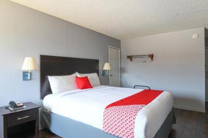 OYO Hotel Irving DFW Airport South - image 3