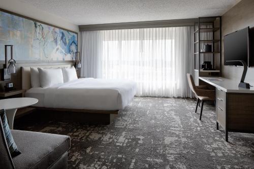 Marriott Dallas Las Colinas - image 3