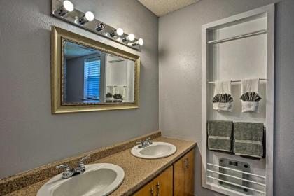 Charming Home - 15 Miles to Downtown Dallas! - image 14