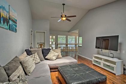 Charming Home - 15 Miles to Downtown Dallas! - image 3