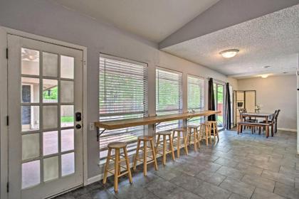 Charming Home - 15 Miles to Downtown Dallas! - image 6