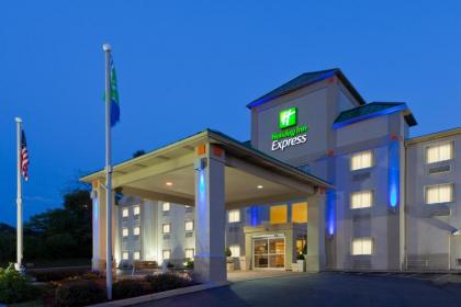 Holiday Inn Express Irwin-PA Turnpike Exit 67 an IHG Hotel - image 12