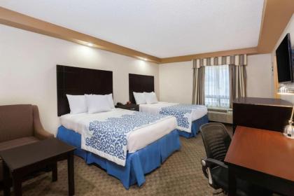 Days Inn by Wyndham Iselin / Woodbridge - image 11