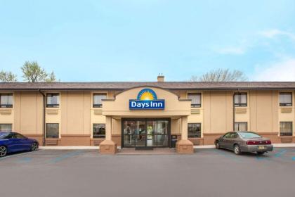 Days Inn by Wyndham Iselin / Woodbridge - image 12