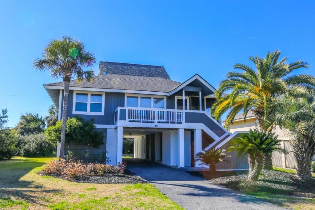 Beachside Cottage - image 5