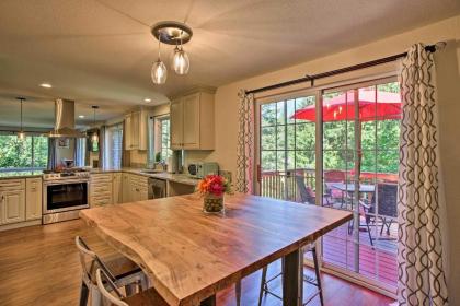 Issaquah Home with Deck and Patio 16 Miles to Seattle! - image 1