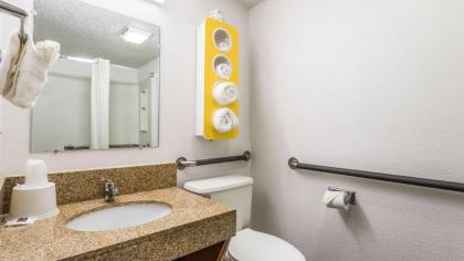 Motel 6-Elk Grove Village IL - image 4