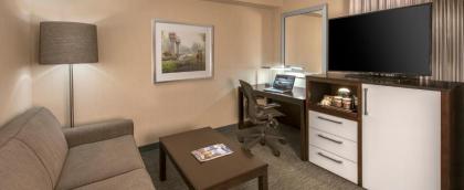 DoubleTree by Hilton Chicago-Wood Dale/Itasca - image 10