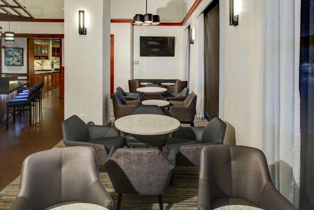 Hyatt Place Chicago/Itasca - image 3