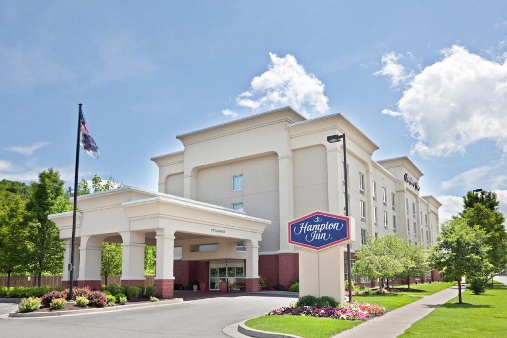 Hampton Inn Ithaca - image 4