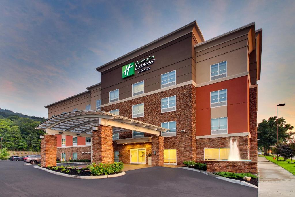 Holiday Inn Express & Suites - Ithaca an IHG Hotel - main image