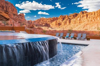 Padre Canyon Residences   Double masters with Pool Ivins Utah