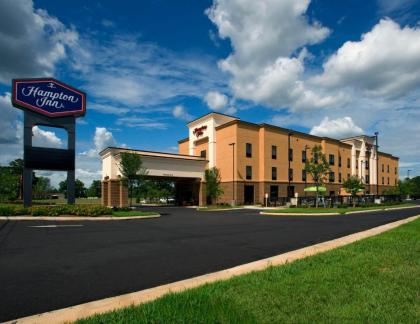 Hampton Inn Jackson-College Avenue - image 12