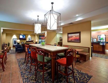 Hampton Inn Jackson-College Avenue - image 4