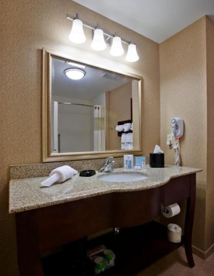 Hampton Inn Jackson-College Avenue - image 9