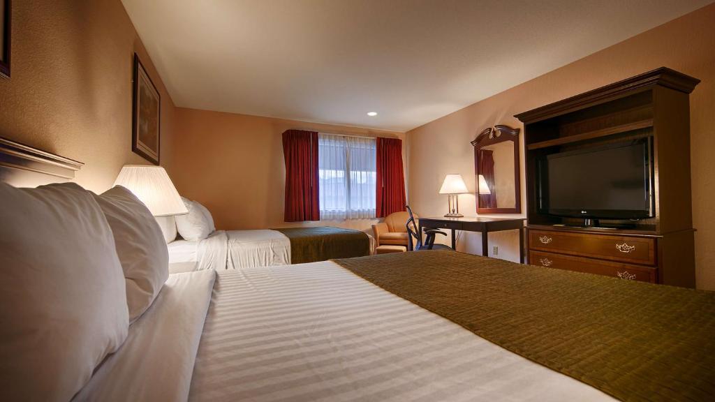 Best Western Amador Inn - image 5