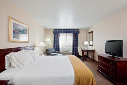 Holiday Inn Express & Suites Jackson an IHG Hotel - image 9